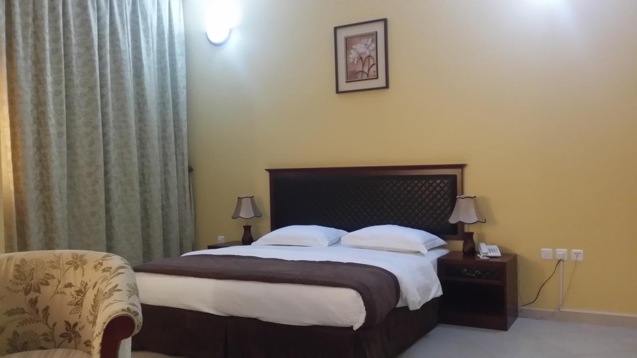אל בוראיימי Aryana Hotel מראה חיצוני תמונה