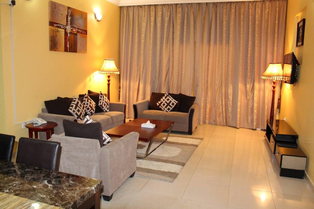 אל בוראיימי Aryana Hotel מראה חיצוני תמונה